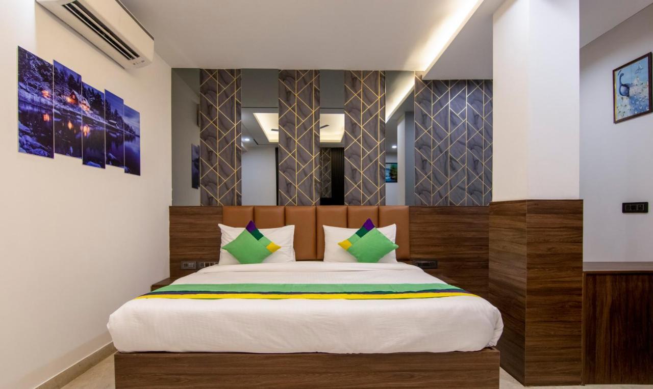 Hotel Treebo The Armani Near Igi Airport à New Delhi Extérieur photo