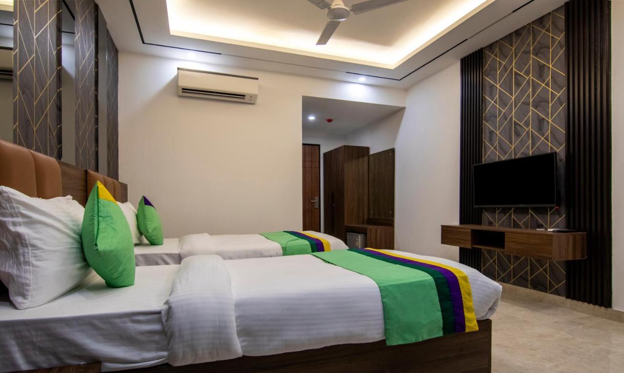 Hotel Treebo The Armani Near Igi Airport à New Delhi Extérieur photo