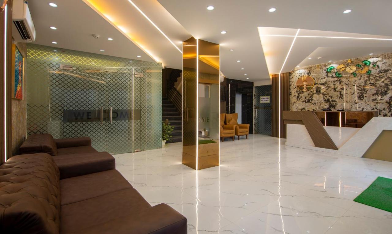 Hotel Treebo The Armani Near Igi Airport à New Delhi Extérieur photo