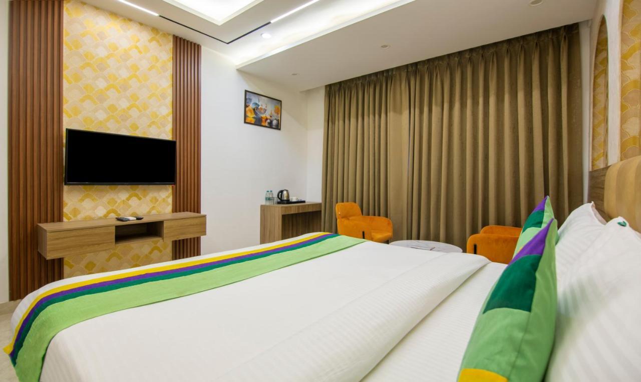 Hotel Treebo The Armani Near Igi Airport à New Delhi Extérieur photo